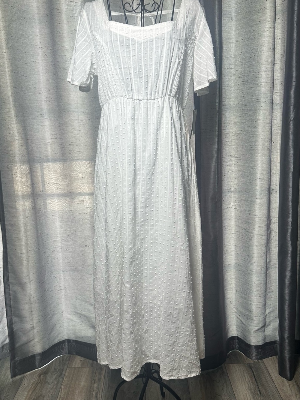 NWT 100% Cotton White Swiss Dot Maxi Dress with Square Neckline Size M